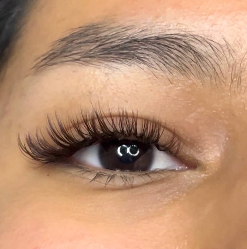 Wispy lash set